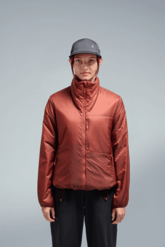 Capa intermedia W Backland